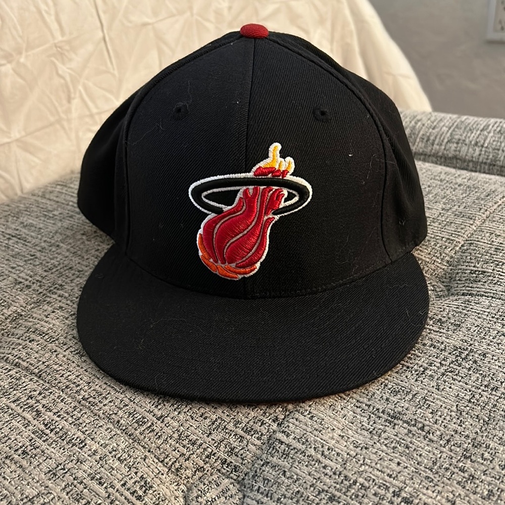 Mitchell & Ness Miami Heat Fitted Hat